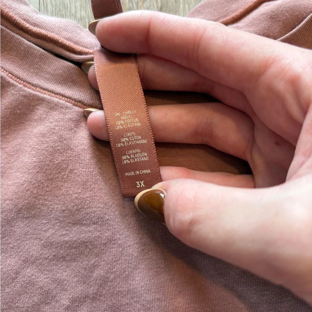 Skims Top - Picture 3 of 5